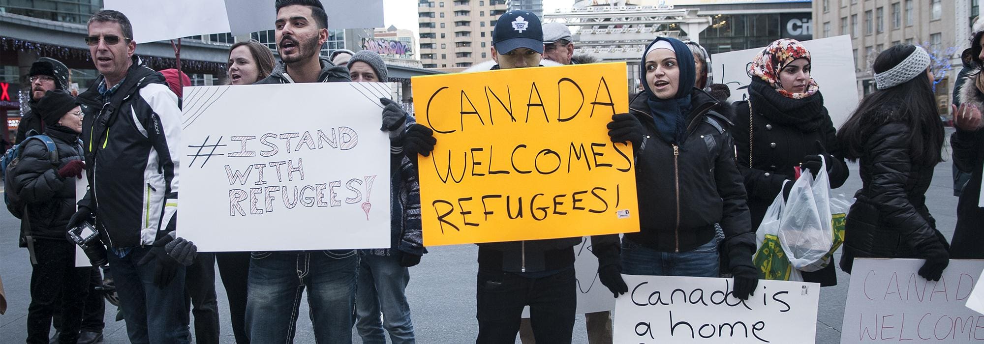 Canadian Population Supports Afghan Refugees Cougar Immigration